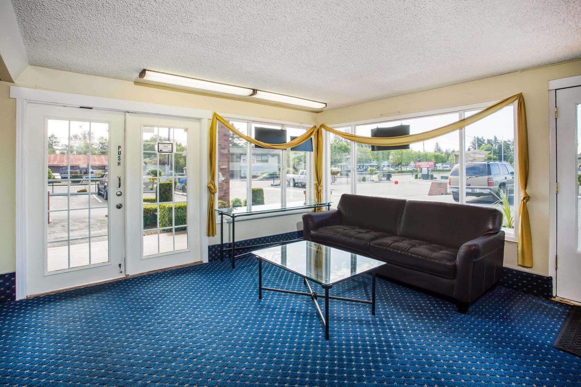 Travelodge By Wyndham Tacoma Near Mcchord Afb Eksteriør bilde